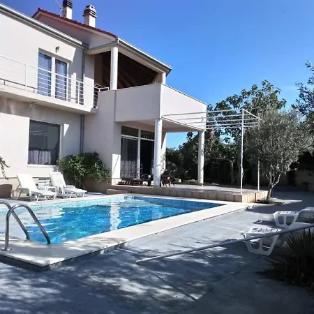 Maison d'hôtes Dona *